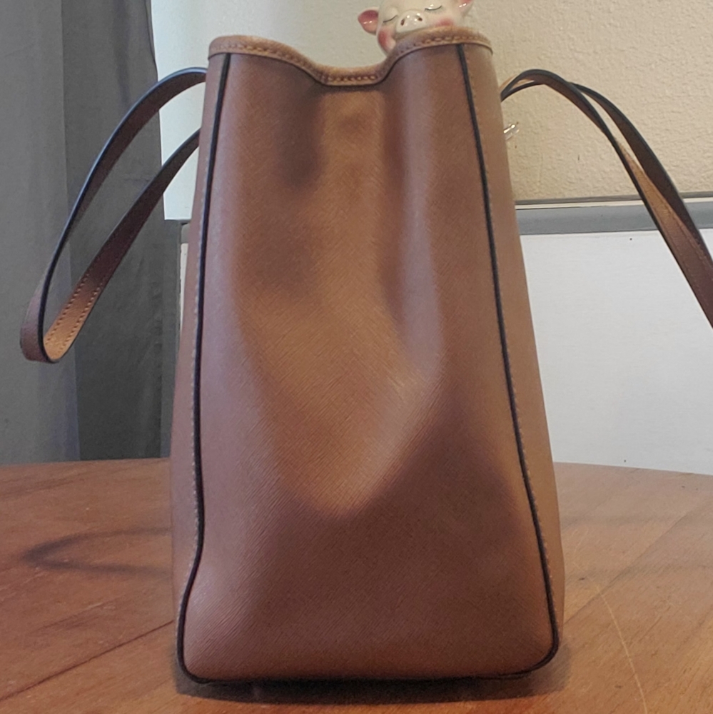 Michael Kors Purse - Picture 5 of 13